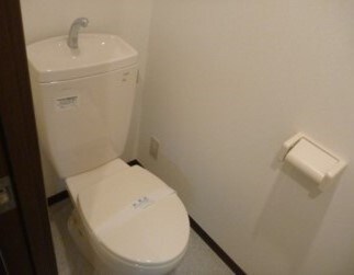 アンプルールフェールTheEarthの物件内観写真