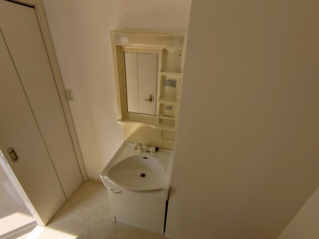 クレインビル小戸の物件内観写真