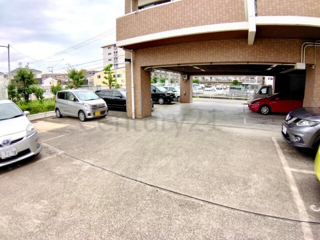 サンジェランの物件外観写真