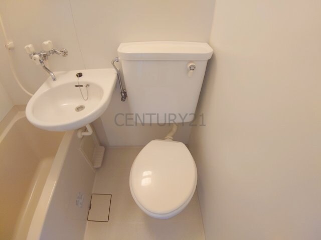 ロイヤル伊丹の物件内観写真