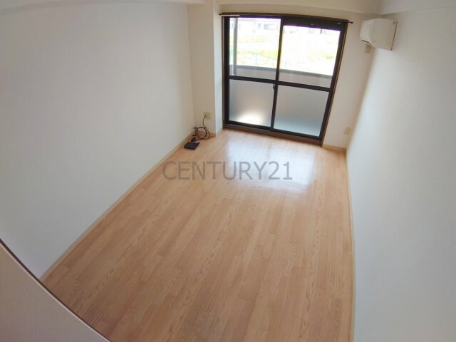 ロイヤル伊丹の物件内観写真