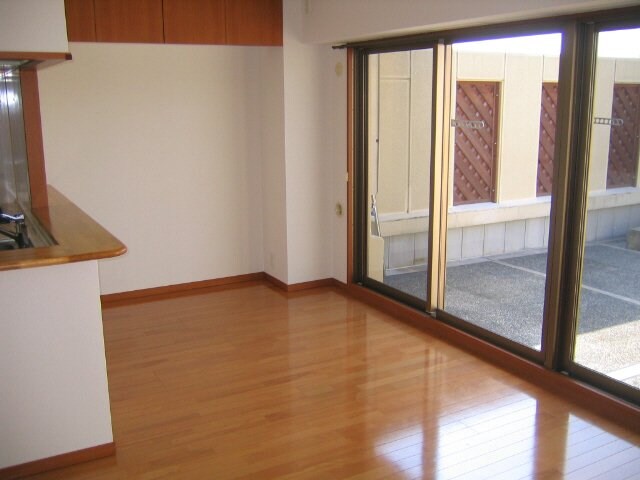 グランドール宝塚の物件内観写真