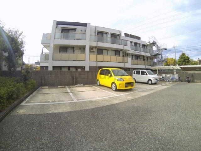 ファミール池尻の物件外観写真