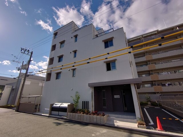 エクセル宝塚の物件外観写真