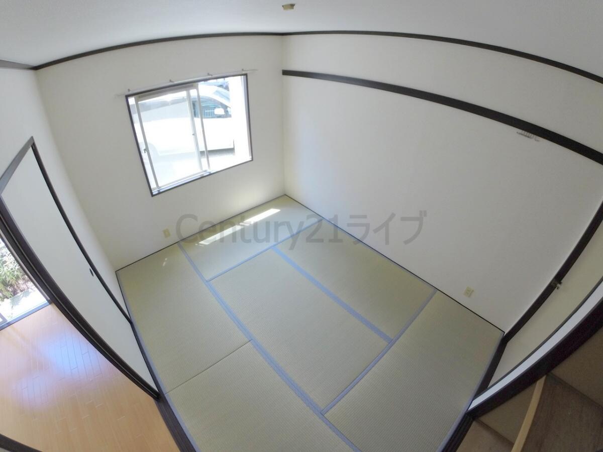 ファミール仁川2の物件内観写真