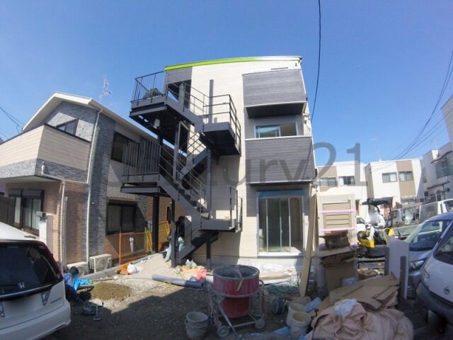 ファーストモダン石橋の物件外観写真