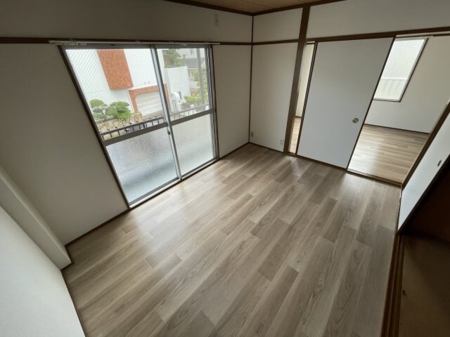 村上マンションの物件内観写真