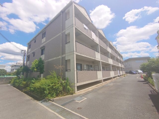 アイズ甲東の物件外観写真