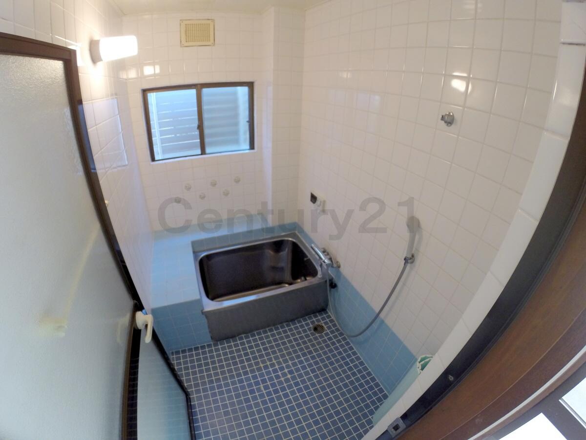 雲雀丘3丁目貸家の物件内観写真