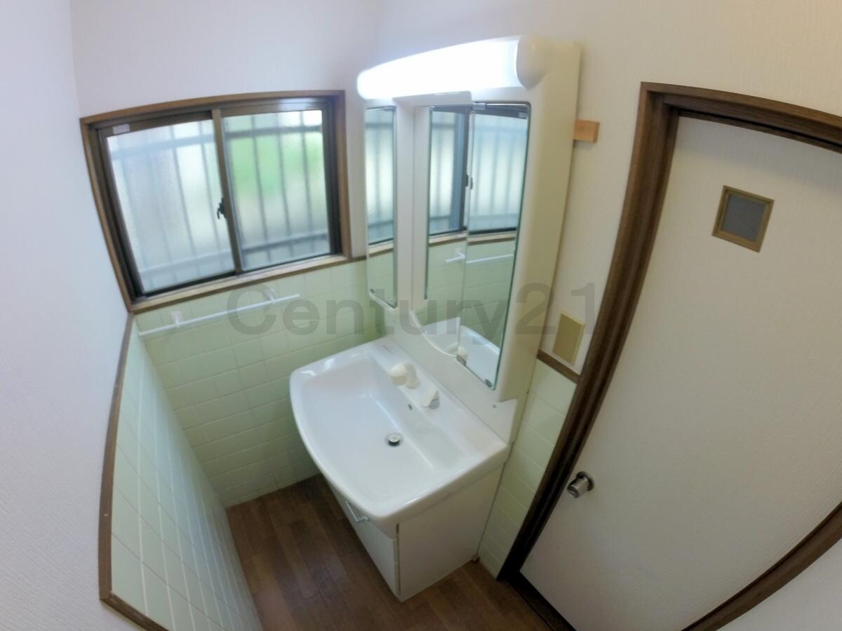 雲雀丘3丁目貸家の物件内観写真