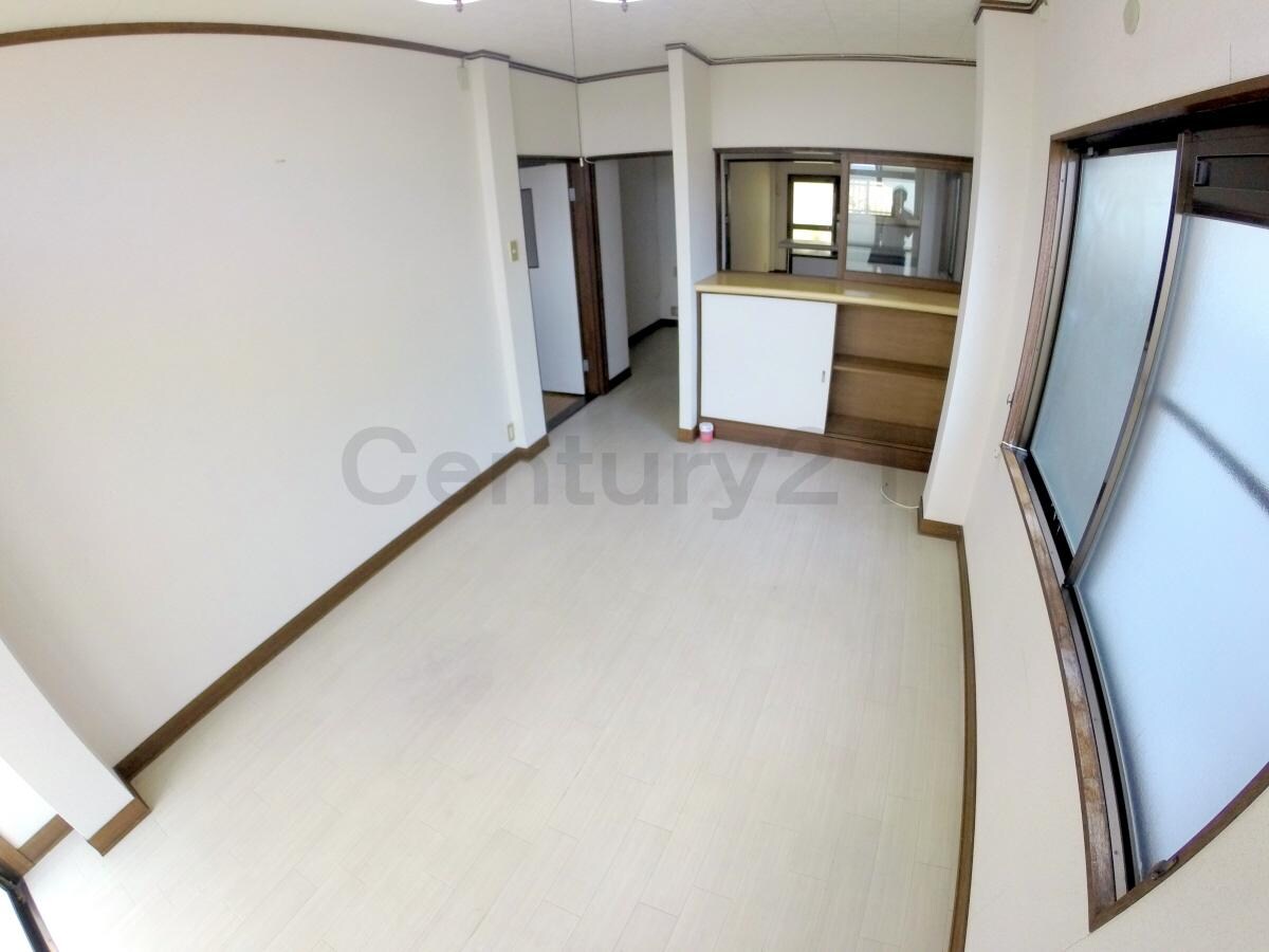 雲雀丘3丁目貸家の物件内観写真