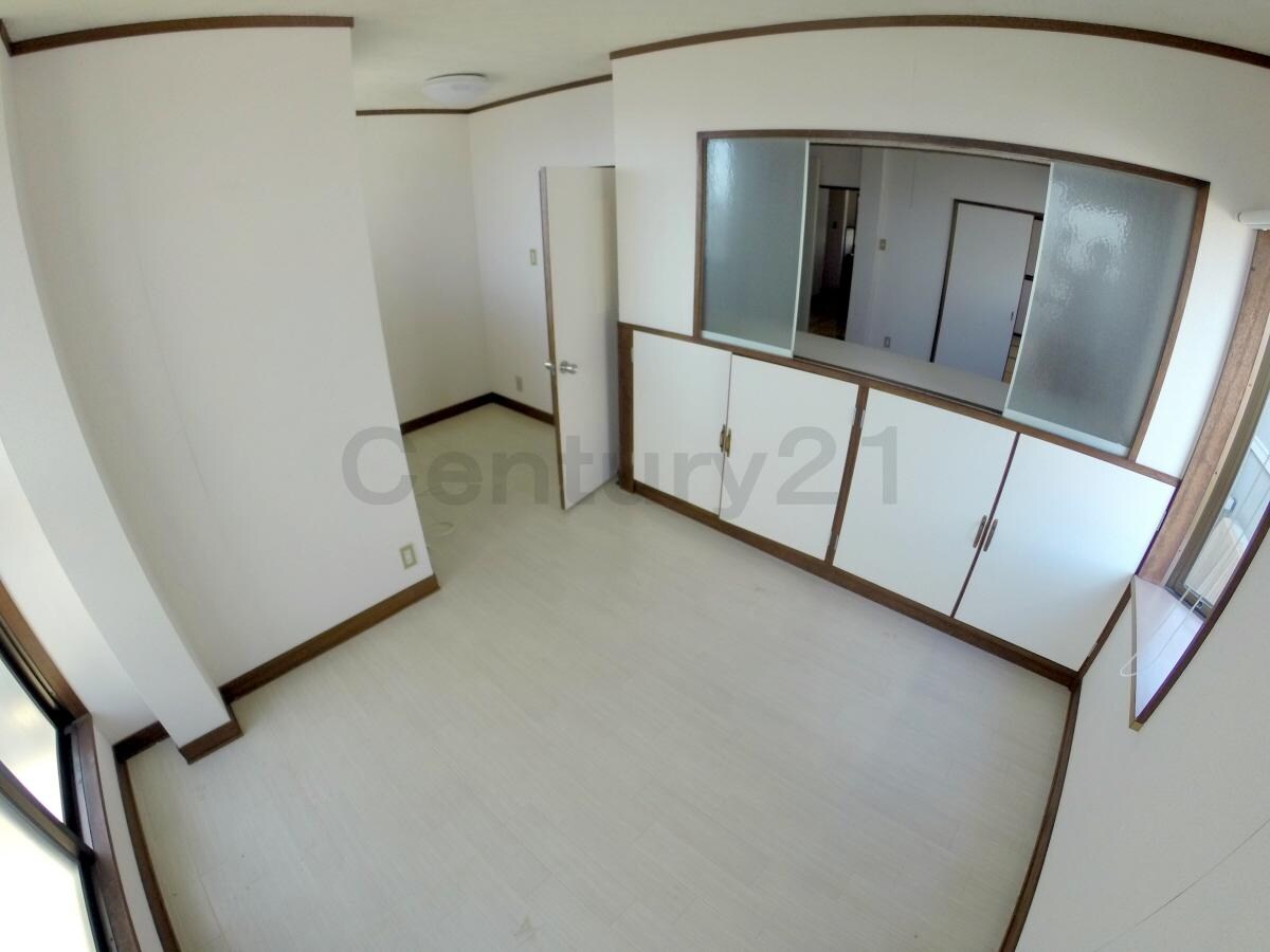 雲雀丘3丁目貸家の物件内観写真