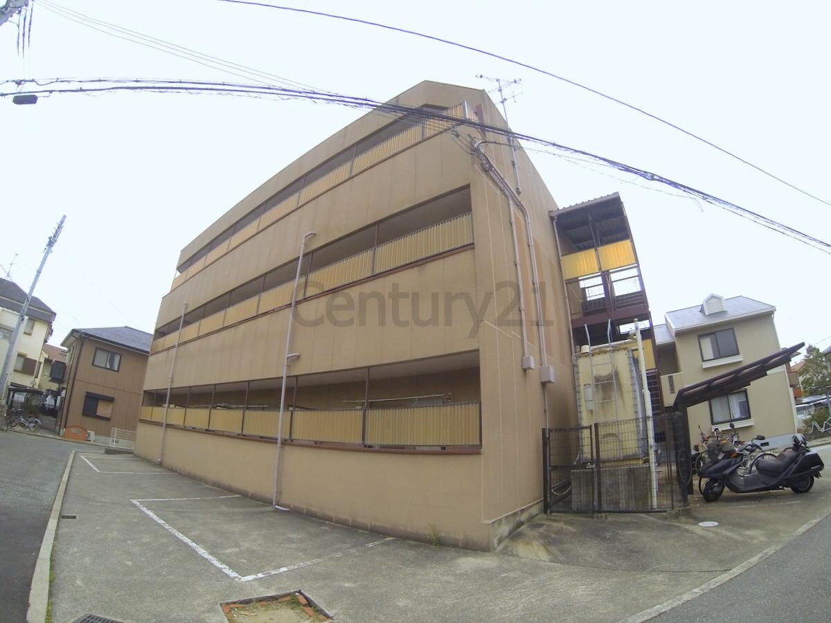 メニーローザ甲東園の物件外観写真