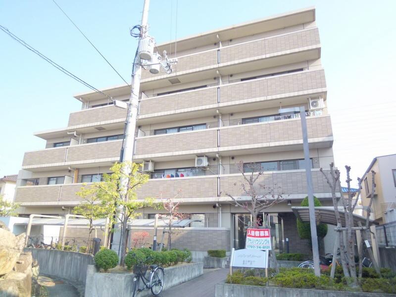 メゾンボヌールの物件外観写真