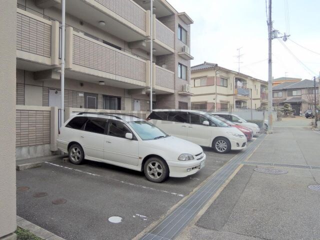 メゾンボヌールの物件外観写真