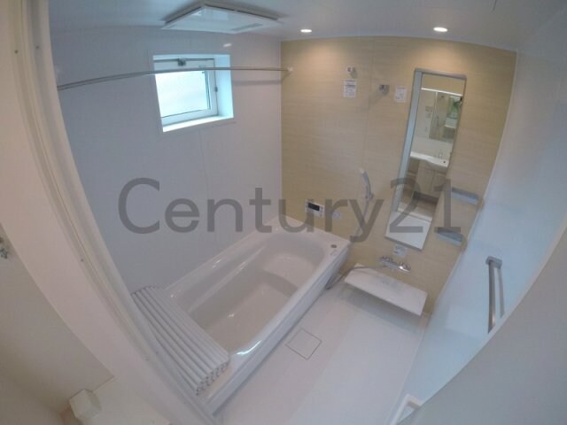 ピアレス綾羽の物件内観写真