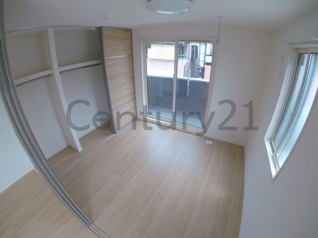 ピアレス綾羽の物件内観写真