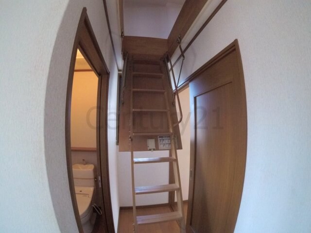 伊孑志1丁目戸建貸家の物件内観写真