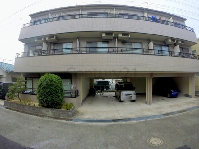 メゾネット栄根の物件外観写真