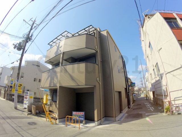 MARSH仁川の物件外観写真