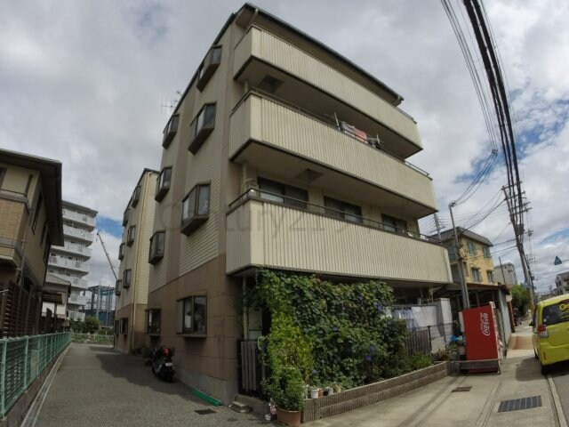 ドルミＭ宝塚の物件外観写真