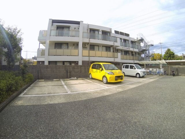 ファミール池尻の物件外観写真