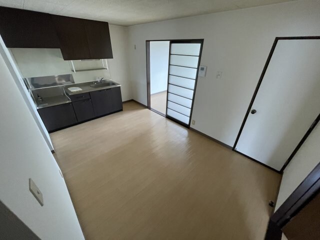 プラビーラコート5の物件内観写真