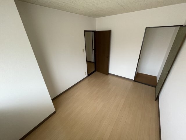 プラビーラコート5の物件内観写真