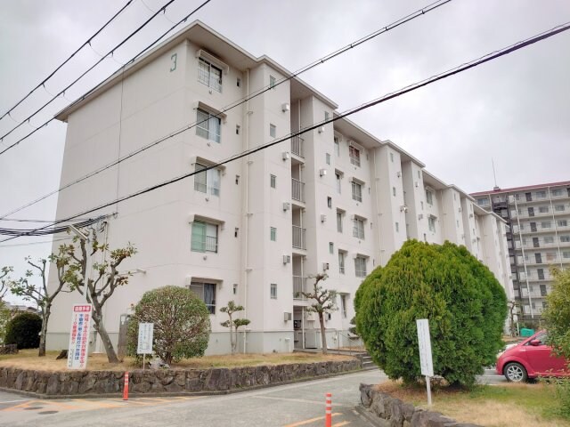 光明住宅3号棟の物件外観写真