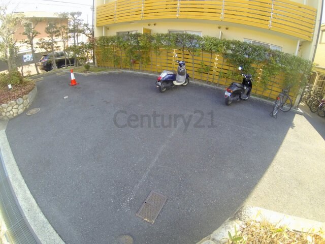 ペアコート仁川の物件外観写真