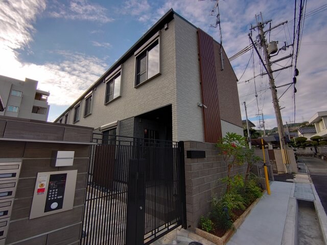 メゾン グランシャンの物件外観写真