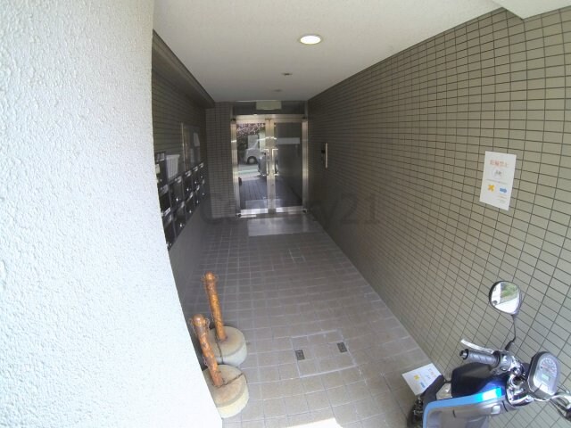 ラ・グリシーナの物件外観写真