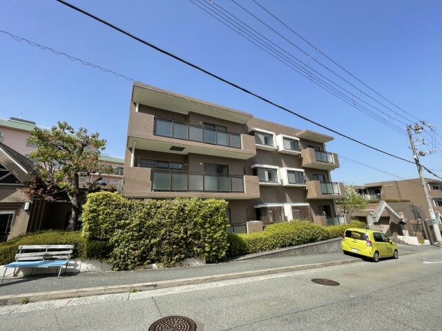 クレイドル宝松苑の物件外観写真