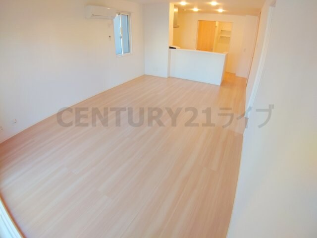 ミストラルコートの物件内観写真