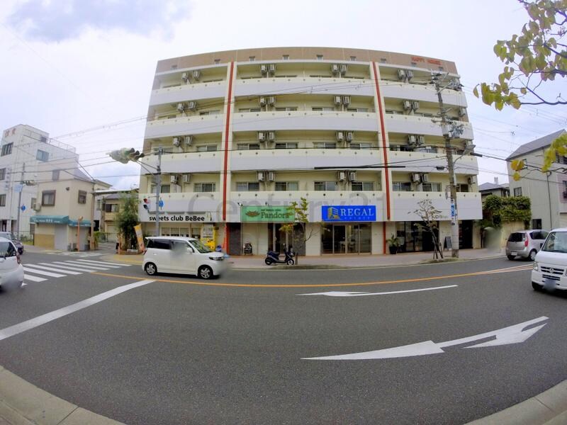 ハッピーハウス川西の物件外観写真