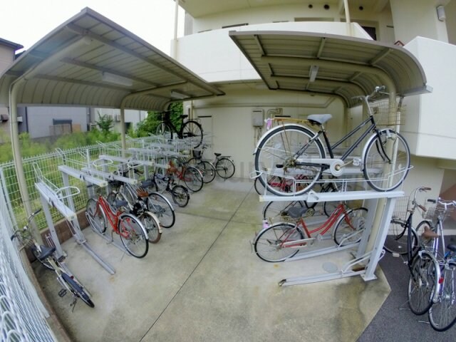 ハッピーハウス川西の物件内観写真