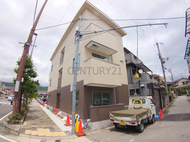 レヴァンテ宝塚の物件外観写真