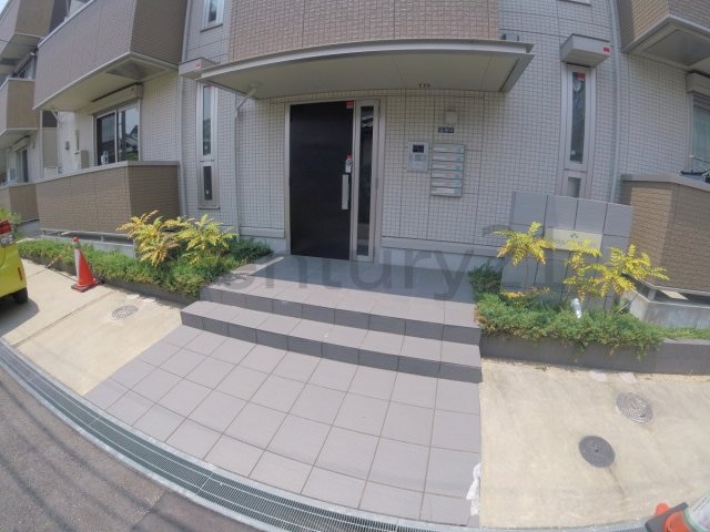 カーサコモド5の物件外観写真