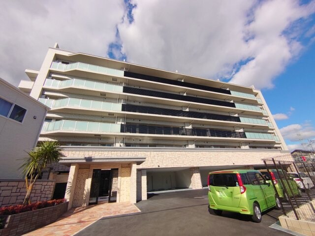 プレジオ宝塚ASIANの物件外観写真