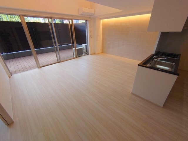 プレジオ宝塚ASIANの物件内観写真