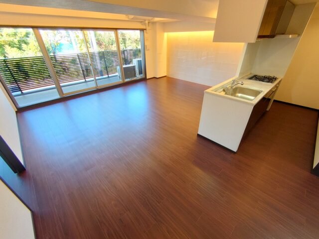 プレジオ宝塚ASIANの物件内観写真