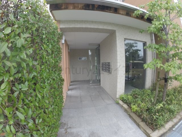 C＆Cローズガーデンの物件外観写真