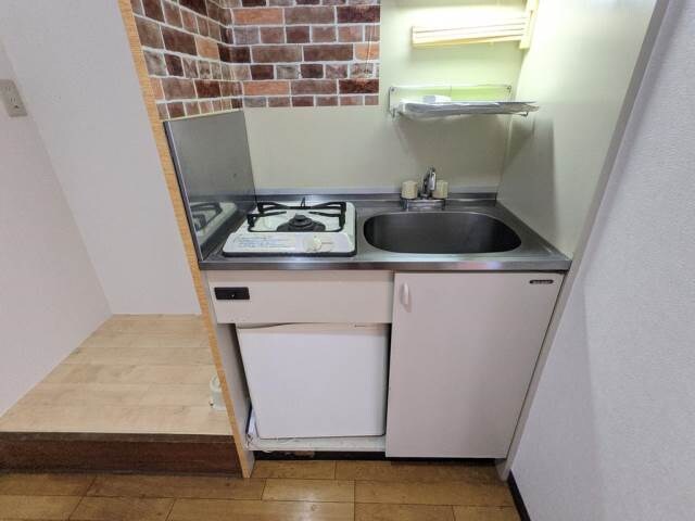 フロンティアマンション八代の物件内観写真