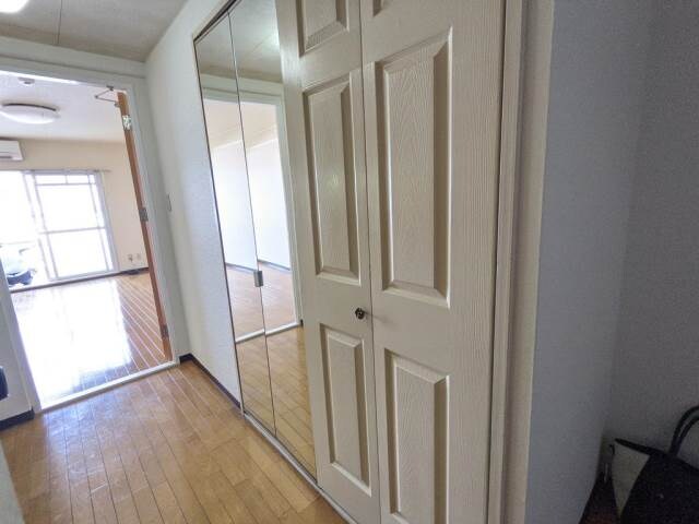 フロンティアマンション八代の物件内観写真
