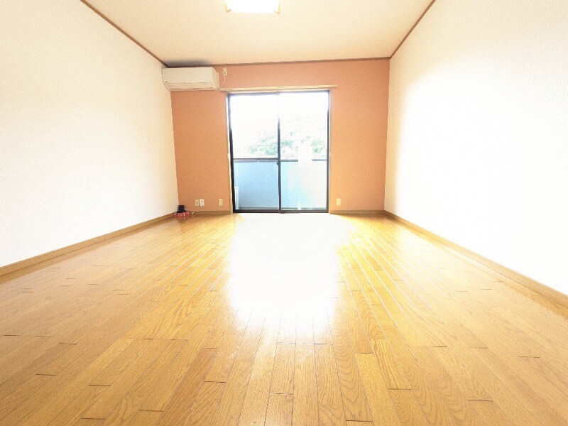 ロマーノハイツ三角の物件内観写真