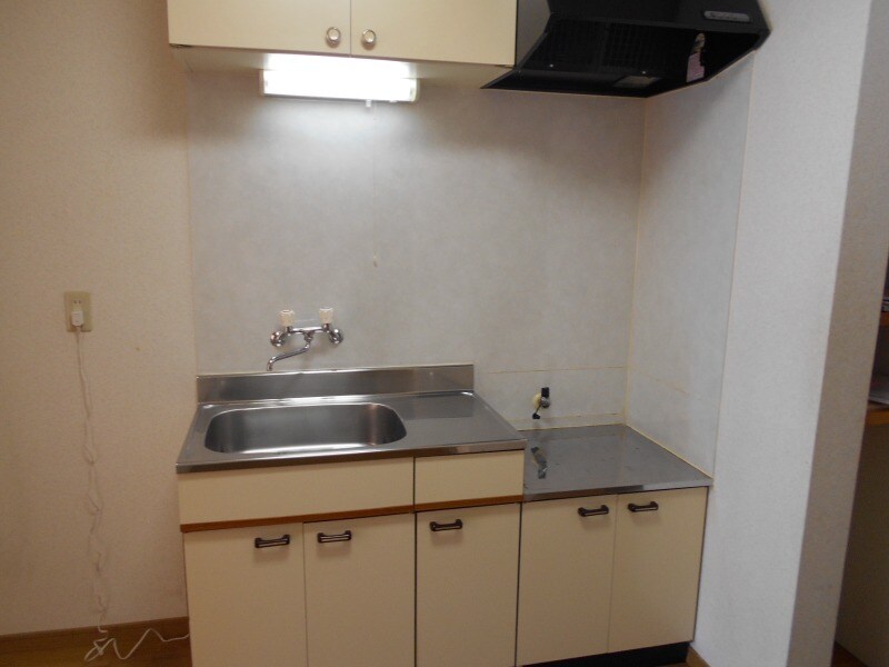 ロマーノハイツ三角の物件内観写真