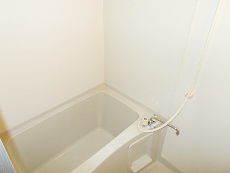 フロンティアマンション八代の物件内観写真