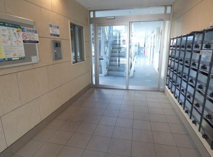 サマレジデンスの物件外観写真