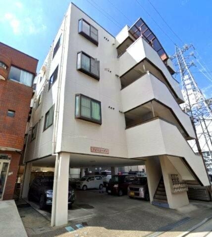 フォーシーズンの物件外観写真