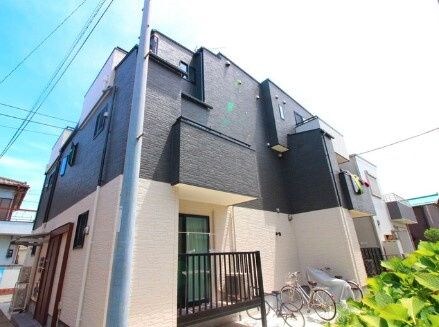 ルストーレ白岡の物件外観写真